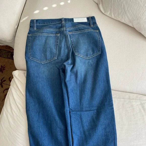 redone 90's high rise loose distressed straight leg jeans - Picture 4 of 8